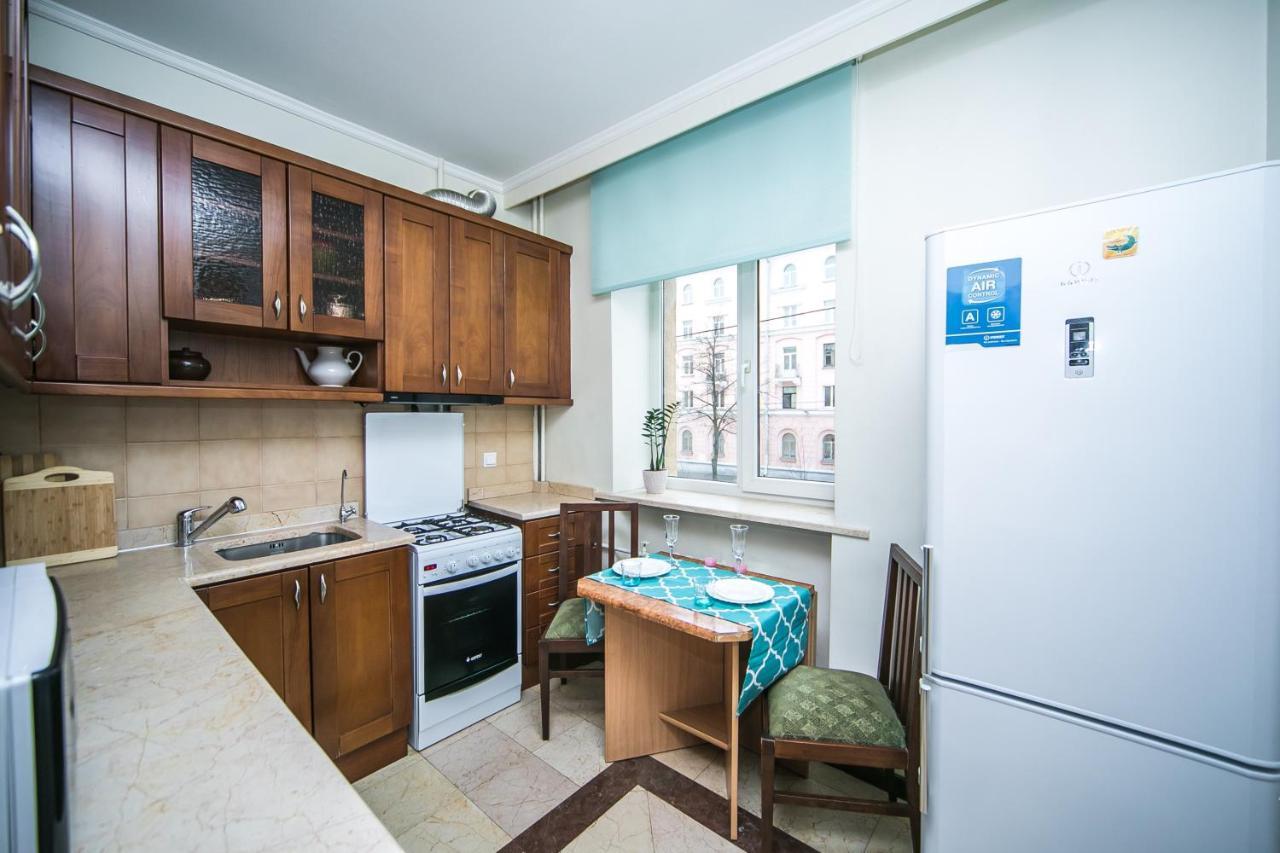Apartment Ploshchad Pobedy 3 Komnaty Minsk Extérieur photo